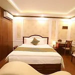 Hoang Tu Hotel